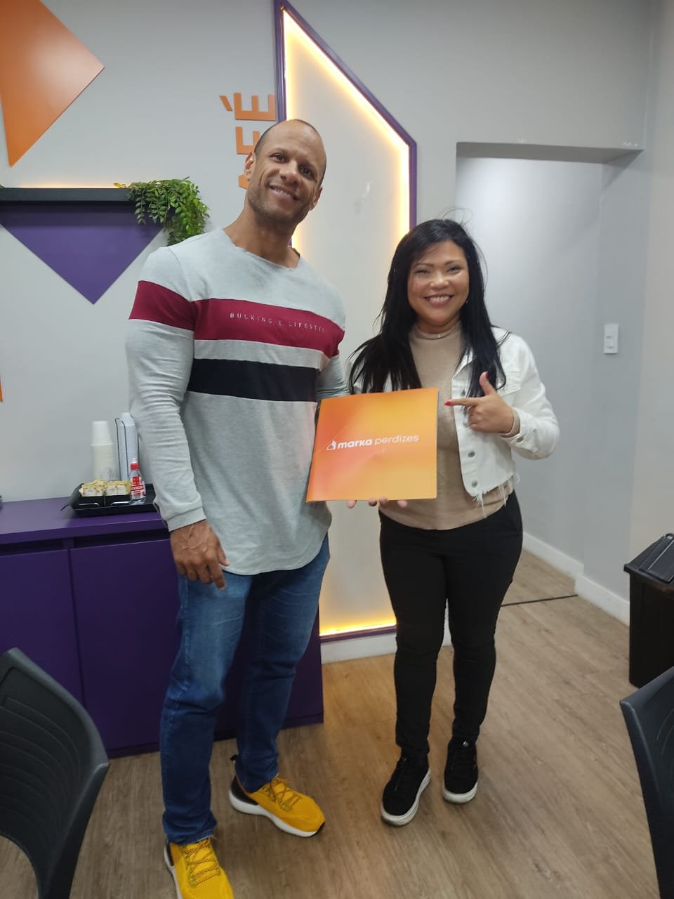 59d94676-a1a5-4e01-8a99-8221bf36cff0